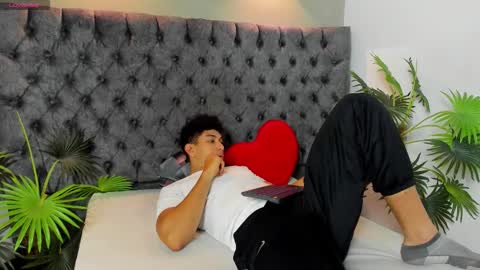 Alan online show from 11-25-25, 01:00