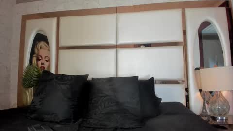 ---Alan--- online show from 10-24-25, 04:42