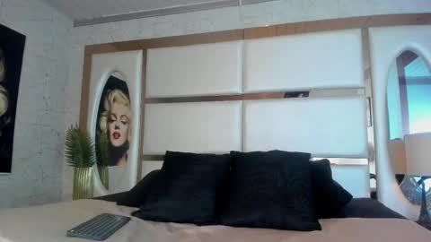 ---Alan--- online show from 01-18-26, 03:54