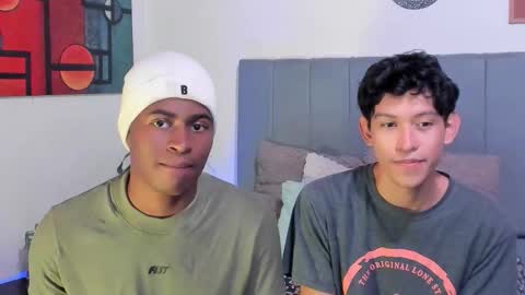 Alan and Criss - WE JUST FRIENDS WITH BENEFITS BOTH VERS online show from 10-14-25, 01:17