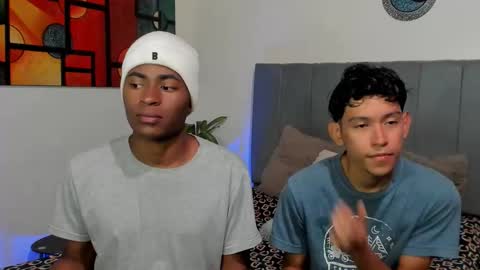 Alan and Criss - WE JUST FRIENDS WITH BENEFITS BOTH VERS online show from 11-04-25, 04:00