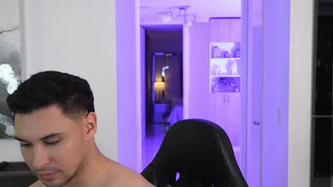 Alan Vidal online show from 11-17-25, 12:05