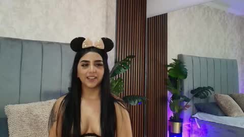 Alana online show from 01-13-25, 05:02