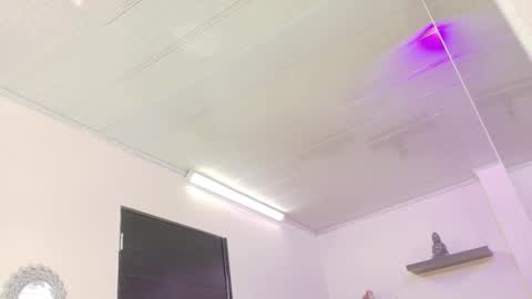 Snapshot of alana_madison chatting on 10-26-25, 11:16 Maeve online show from 10-26-25, 11:16