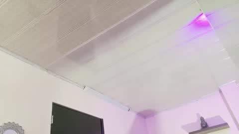 Snapshot of alana_madison chatting on 10-29-25, 11:45 Maeve online show from 10-29-25, 11:45