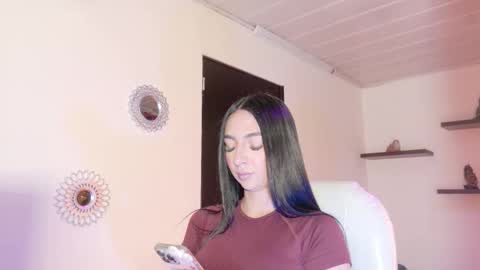 Snapshot of alana_madison chatting on 12-16-25, 11:37 Maeve online show from 12-16-25, 11:37