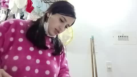 Snapshot of alana_stark chatting on 03-04-25, 09:11 isabella online show from 03-04-25, 09:11