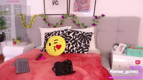 Alanaa  online show from 09-25-25, 12:20