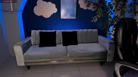 Snapshot of alanacraft chatting on 02-10-25, 12:19 Alana online show from 02-10-25, 12:19