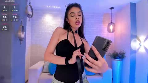 Snapshot of alanacraft chatting on 03-07-25, 08:55 Alana online show from 03-07-25, 08:55