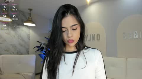 Snapshot of alanacraft chatting on 09-15-25, 12:16 Alana online show from 09-15-25, 12:16