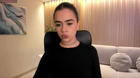 Snapshot of alanacraft chatting on 10-17-25, 12:30 Alana online show from 10-17-25, 12:30