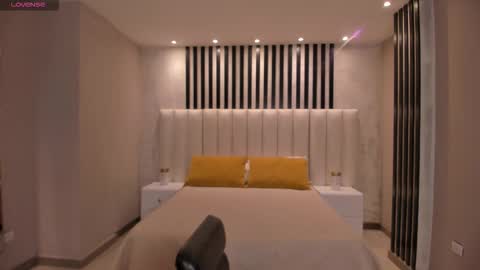 Snapshot of alanacraft chatting on 10-20-25, 12:05 Alana online show from 10-20-25, 12:05