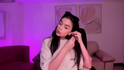 Snapshot of alanacraft chatting on 10-23-25, 12:04 Alana online show from 10-23-25, 12:04