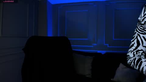 Snapshot of alanacraft chatting on 11-07-25, 12:16 Alana online show from 11-07-25, 12:16