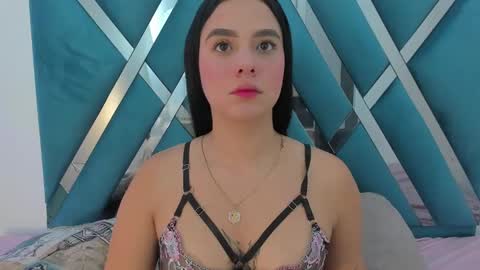 Snapshot of alanaflores chatting on 09-20-25, 11:44 Alana Flores online show from 09-20-25, 11:44