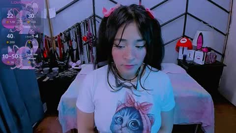 Alana online show from 11-19-25, 07:47