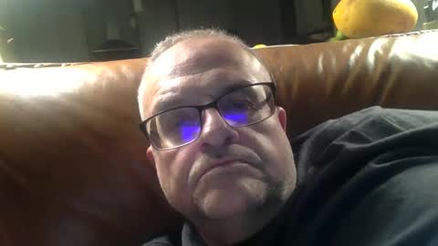 Snapshot of alankrieski1174 chatting on 10-26-25, 04:18 alankrieski1174 online show from 10-26-25, 04:18