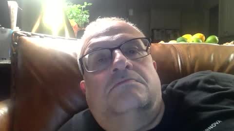 Snapshot of alankrieski1174 chatting on 10-29-25, 03:42 alankrieski1174 online show from 10-29-25, 03:42