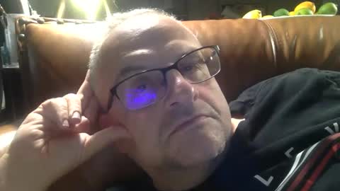 Snapshot of alankrieski1174 chatting on 10-30-25, 05:20 alankrieski1174 online show from 10-30-25, 05:20