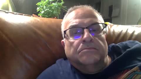 Snapshot of alankrieski1174 chatting on 11-11-25, 06:35 alankrieski1174 online show from 11-11-25, 06:35