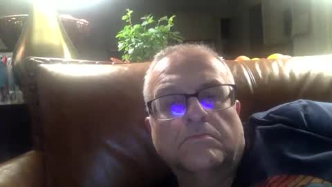 Snapshot of alankrieski1174 chatting on 11-12-25, 03:18 alankrieski1174 online show from 11-12-25, 03:18