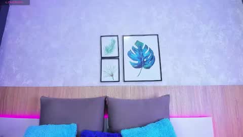 Alanna  online show from 10-21-25, 02:34