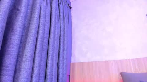 Snapshot of alanna_hank chatting on 02-18-26, 02:18 Alanna online show from 02-18-26, 02:18