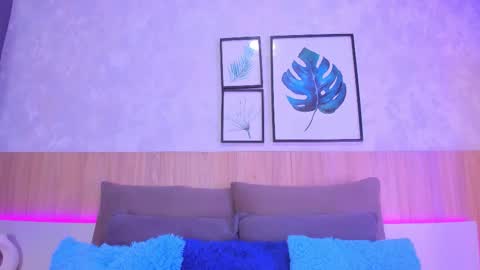 Snapshot of alanna_hank chatting on 02-25-26, 03:27 Alanna online show from 02-25-26, 03:27