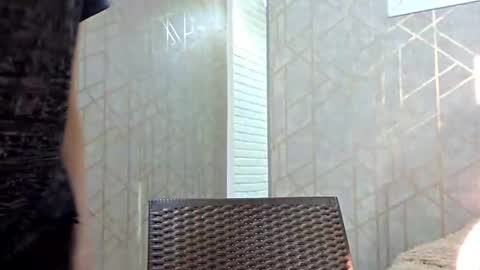 Snapshot of alannaboisen chatting on 11-25-25, 10:26 Julie online show from 11-25-25, 10:26