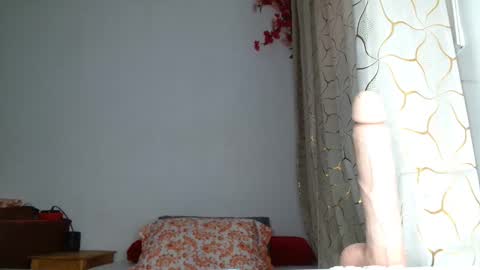Snapshot of alaouirim25 chatting on 09-11-25, 05:35 AllylicArabis online show from 09-11-25, 05:35