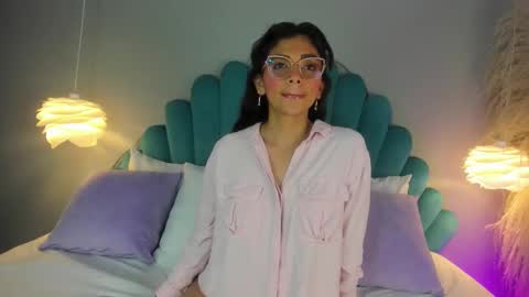 Alassia Hocthner online show from 10-27-25, 11:36