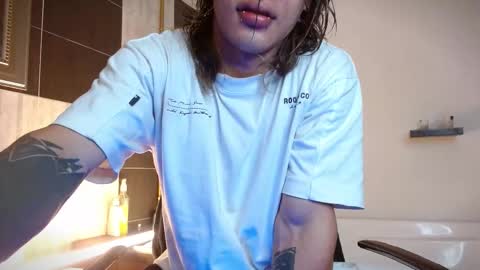 Albert online show from 12-19-25, 02:40