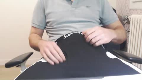 Snapshot of albertom78 chatting on 02-12-25, 06:09 albertom78 online show from 02-12-25, 06:09