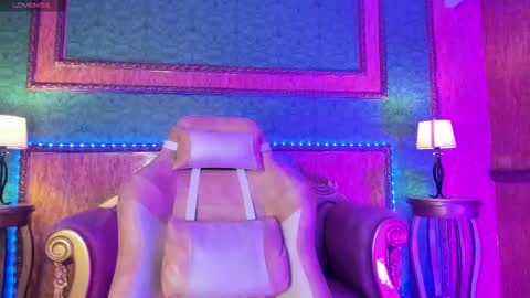 Snapshot of ale_sweety_ chatting on 11-10-25, 12:37 Aleja Online GTM-5 700 1400 online show from 11-10-25, 12:37