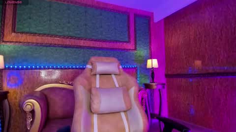 Snapshot of ale_sweety_ chatting on 11-28-25, 12:19 Aleja Online GTM-5 700 1400 online show from 11-28-25, 12:19