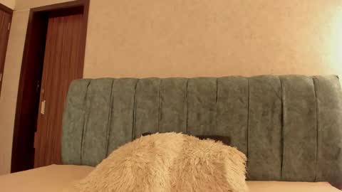 Aleera online show from 02-18-26, 08:38