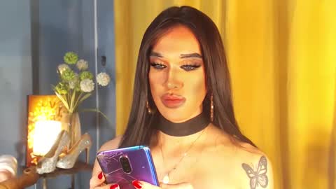 Snapshot of aleinacroft chatting on 02-16-25, 09:37 aleinacroft online show from 02-16-25, 09:37