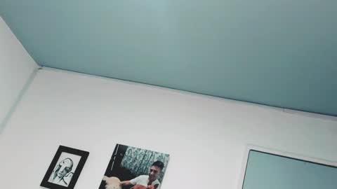 Snapshot of aleja1214 chatting on 01-23-25, 01:19 Alejandra online show from 01-23-25, 01:19