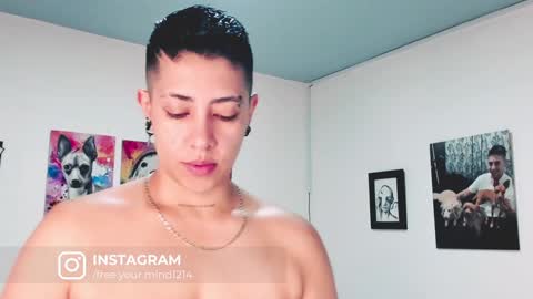 Snapshot of aleja1214 chatting on 01-29-25, 05:35 Alejandra online show from 01-29-25, 05:35