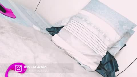 Snapshot of aleja1214 chatting on 02-26-25, 10:31 Alejandra online show from 02-26-25, 10:31