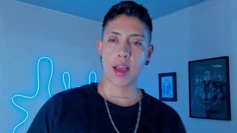 Snapshot of aleja1214 chatting on 09-22-25, 01:07 Alejandra online show from 09-22-25, 01:07