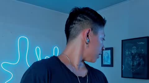 Snapshot of aleja1214 chatting on 10-26-25, 12:05 Alejandra online show from 10-26-25, 12:05