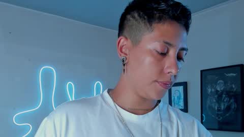 Snapshot of aleja1214 chatting on 11-18-25, 11:59 Alejandra online show from 11-18-25, 11:59