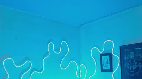 Snapshot of aleja1214 chatting on 02-15-26, 01:02 Alejandra online show from 02-15-26, 01:02