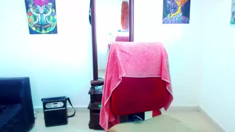 aleja online show from 10-29-25, 06:53