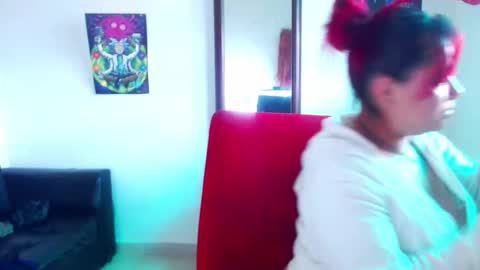 aleja online show from 11-17-25, 05:08