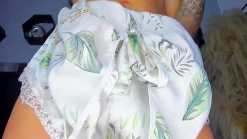 Alejandra online show from 12-16-24, 10:13