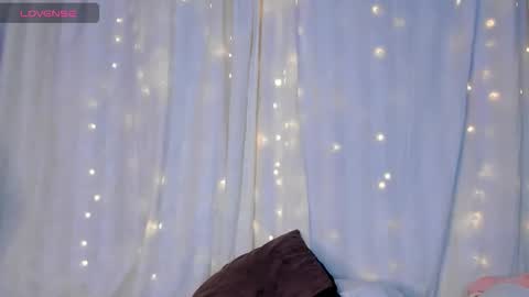 Aleja online show from 11-29-25, 01:19