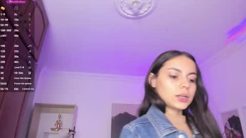 Alejandra online show from 02-12-25, 11:07